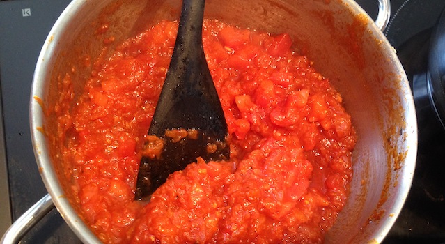cuisson de la sauce tomate ivoirienne