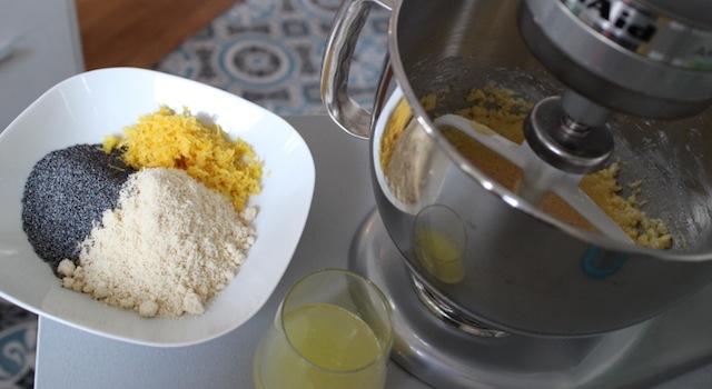 mélange d'amandes pavot et zestes de citrons - Cake énergisant citron - pavot