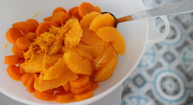 mélanger les carottes et les oranges - Salade cuite de carottes à la fleur d'oranger