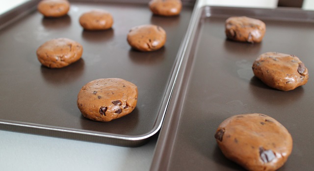 faire des boules épaisses - Extra soft cookies chocolat et praliné