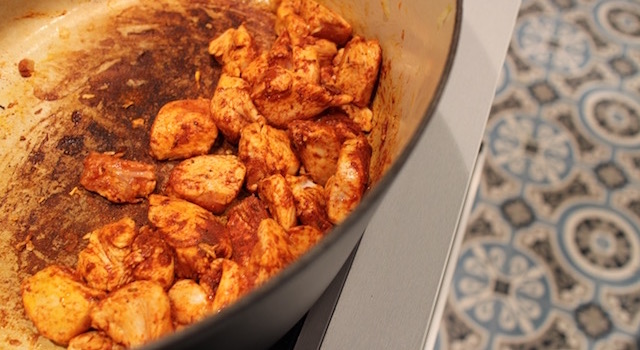 colorer le poulet avec le cajun - Soul Food Poulet Cajou Cajun