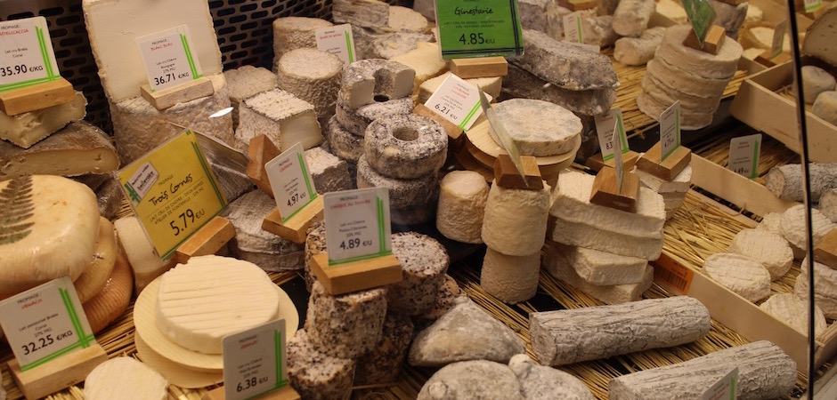 fromage de chevre beillevaire - Le marché de Talensac - la visite foodie à Nantes