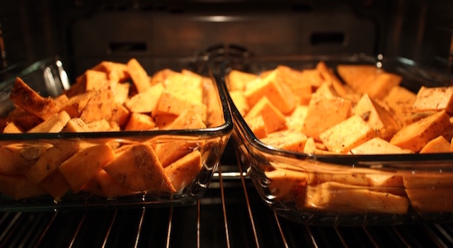 mettre les potatoes à cuire au four - Potatoes de patates douces à la jamaïcaine