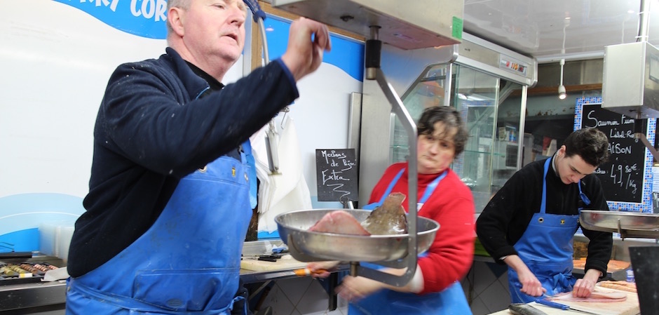 poissonnier de qualité - Le marché de Talensac - la visite foodie à Nantes