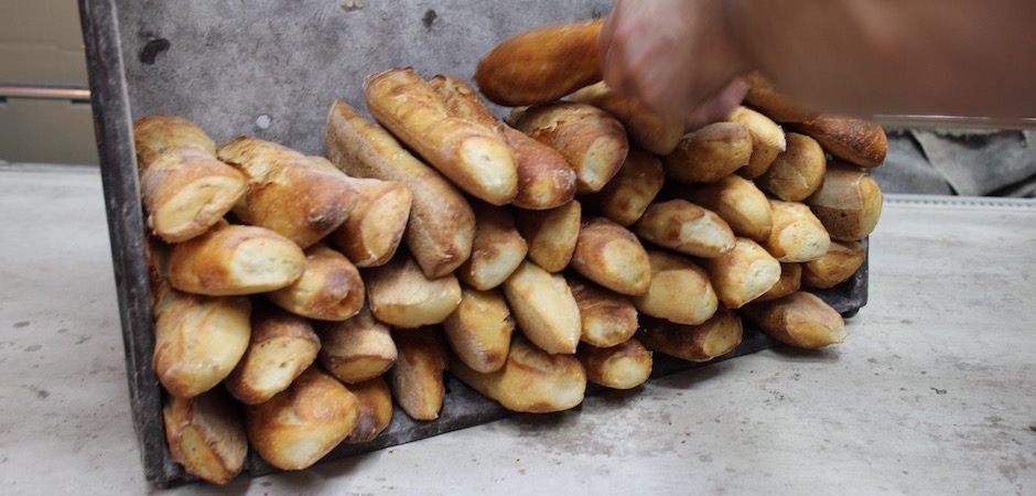 travailler vite et avancer avec passion - préparation du pain - Le pain, Anthony Bosson, L'Essentiel et la fête des pains