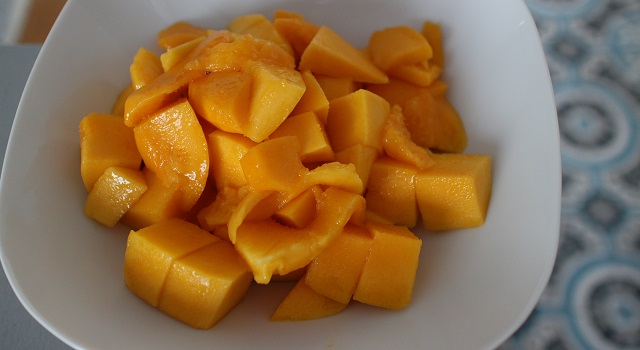 découper la mangue - Le meilleur Mango Bowl