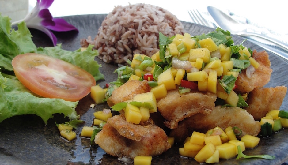 meilleure salade de mangue thai au poisson frit - Souvenir culinaire - Mes meilleures expériences