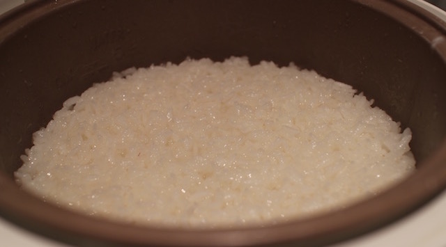 cuire-le-riz-au-rice-cooker-molokheya-facon-egyptienne