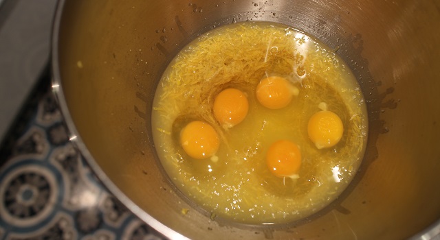 préparer la crème au citron - la-tarte-au-citron-meringuee