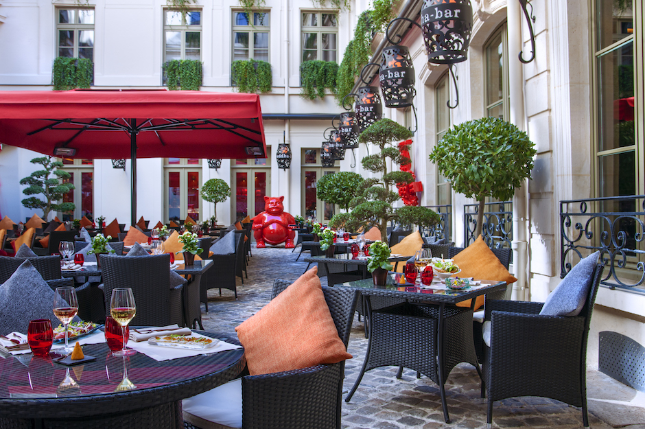 terrasse-été-buddha-bar-hotel-paris-5-etoiles-et-start-up