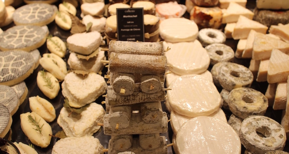 fromages de chèvre - Visite guidée des halles de Lyon Paul Bocuse