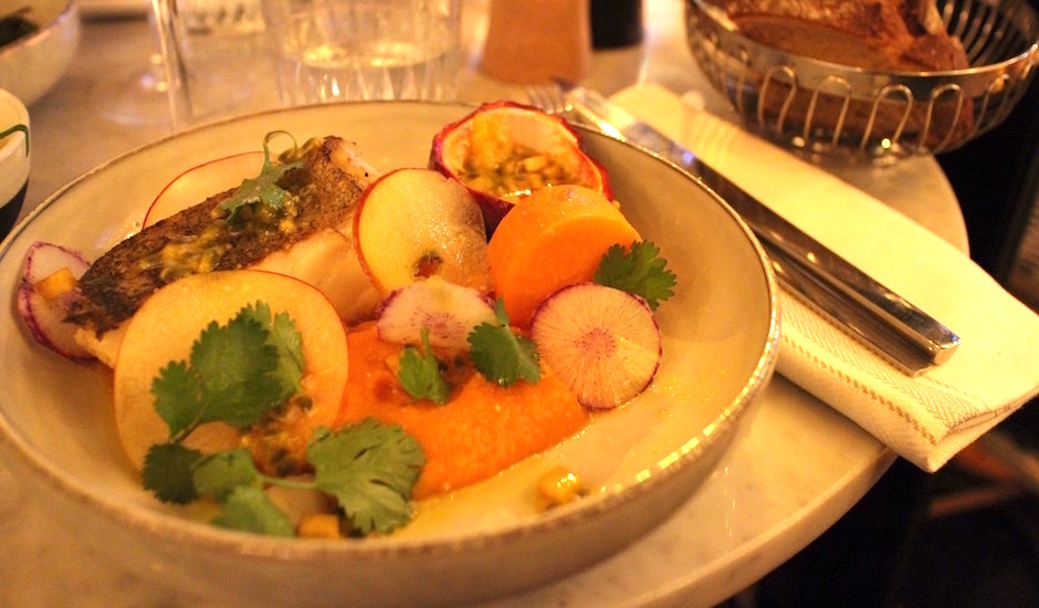 lieu jaune patate douce - Restaurant Les fauves - exotic chic à Montparnasse