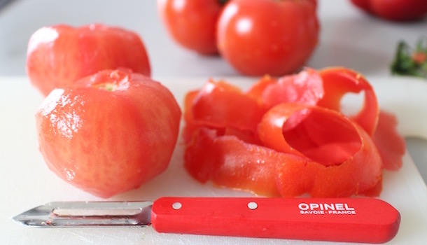éplucher les tomates - Poulet balti - tomate gingembre poivrons