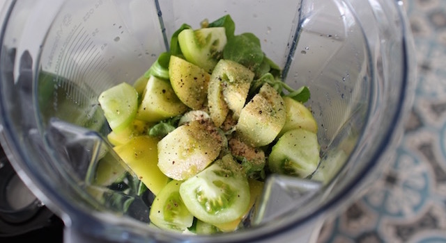 assaisonner les légumes - Smoothie vert de légumes au sarrasin croustillant
