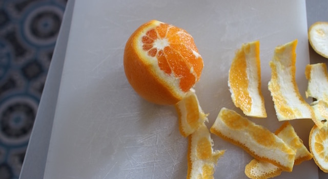 couper des supremes d'oranges - Salade Fresh Minimaliste