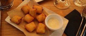 gnocchi-frits-a-la-truffe-restaurant-kuccini-les-tapas-a-litalienne