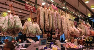 saucisson et rosette - Visite guidée des halles de Lyon Paul Bocuse