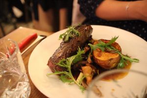 onglet de boeuf - Restaurant Friends & Family - le resto de 50 potes